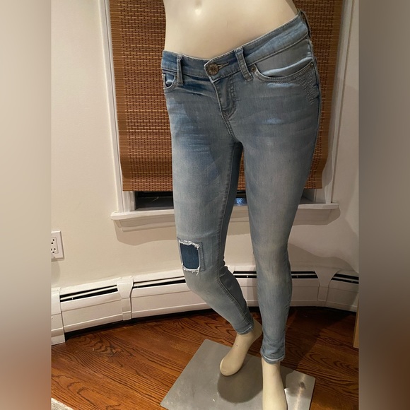 Mudd Skinny Jeans - Picture 2 of 4